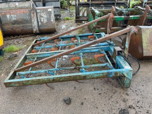 cooks flat-8 bale grab.